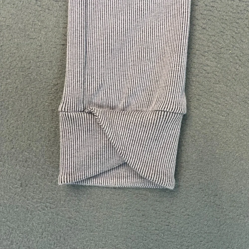 Gymshark Womens Size Medium Leggings Belted Ribbed‎ Knit Tulip Hem Purple Lounge - Picture 9 of 11